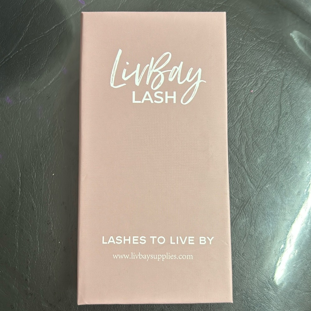 Lash tray
